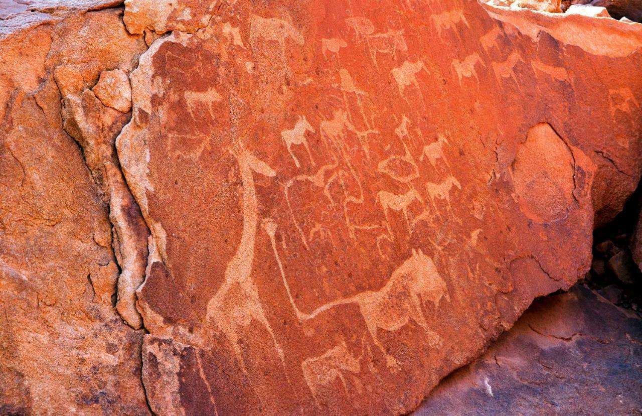 Twyfelfontein Country Lodge Ngoại thất bức ảnh